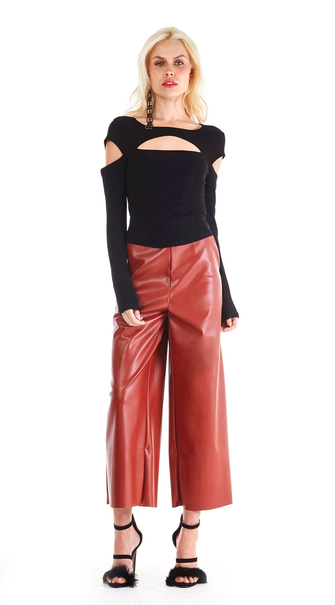 Blusa Canelada Manga Longa Preto Morena Rosa